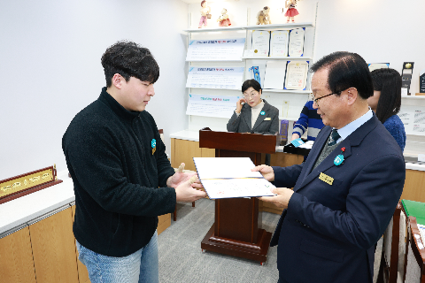 민원처리기간 단축 우수공무원 표창장 수여식 (2).JPG