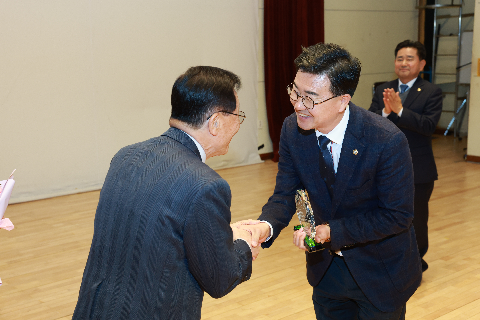 대한노인회 완주군지회 정기총회 및 지도자교육 (9).JPG
