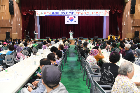삼례읍 어르신 문화공연및 나눔행사 (63).JPG