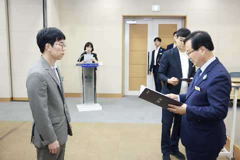 하반기 사령교부 6급이상 (211).JPG
