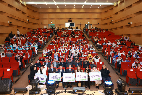 완주군 지역아동센터 사물놀이 발표회 (29).JPG