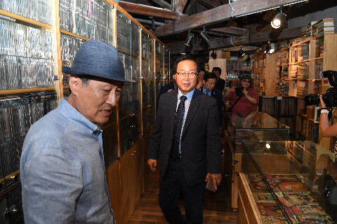삼례책마을 DJ김광한 팝송전 (24).JPG
