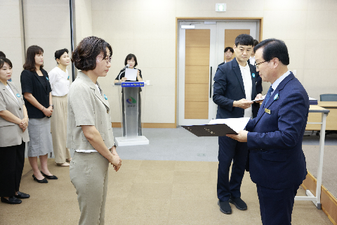 하반기 사령교부 6급이상 (149).JPG