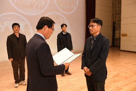 직원월례회 (78).JPG