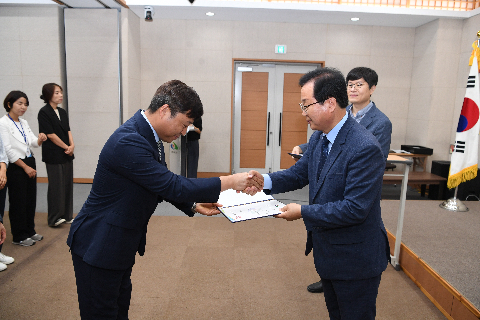 하반기 정기인사 사령교부 (215).JPG
