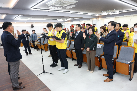 제1회 완주만경강 마라톤대회 자원봉사단 발대식 (17).JPG