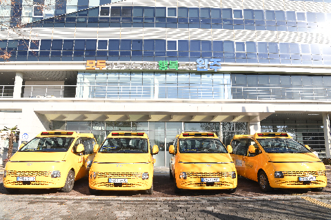 지역아동센터 고향사랑 안심카 전달식 (2).JPG