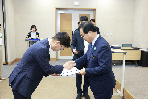 하반기 사령교부 6급이상 (152).JPG