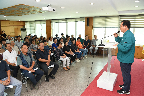 호우피해 격려 군수님 방문(화산면) (14).JPG