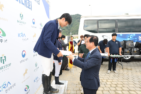 제1회 완주군 공공승마장 전국승마대회 (19).JPG