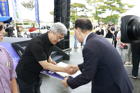 제60회 군민의날 대축제 (164).JPG