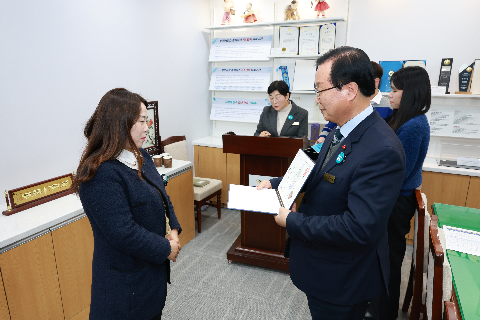 민원처리기간 단축 우수공무원 표창장 수여식 (5).JPG