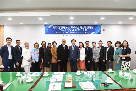 지방행정과정 개발도상국 공무원 완주군 방문 (12).JPG