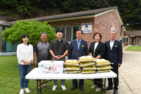 추석맞이 군부대 및 사회복지시설 방문 (2).JPG
