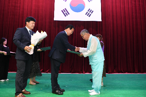 삼례읍 어르신 문화공연및 나눔행사 (21).JPG