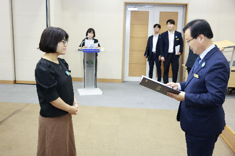 하반기 사령교부 6급이상 (213).JPG