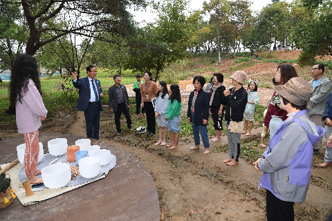 만가리 시비 제막식 (53).JPG