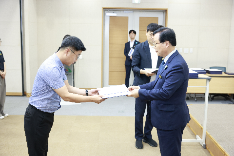 하반기 사령교부 6급이상 (52).JPG