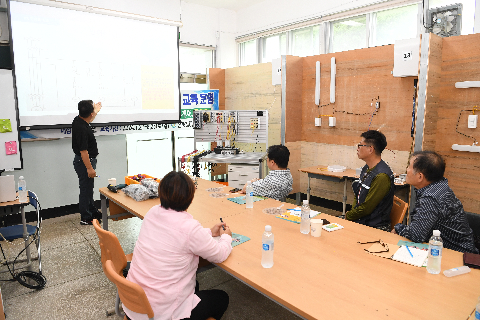 전북하이텍고 지역주민 생활기술교육 개강식 (32).JPG